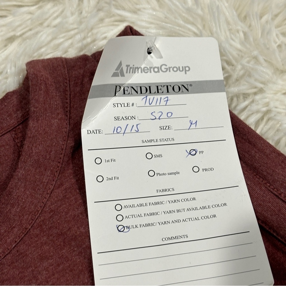 Pendleton Woman’s Cotton Split Back Sleeveless To… - image 3